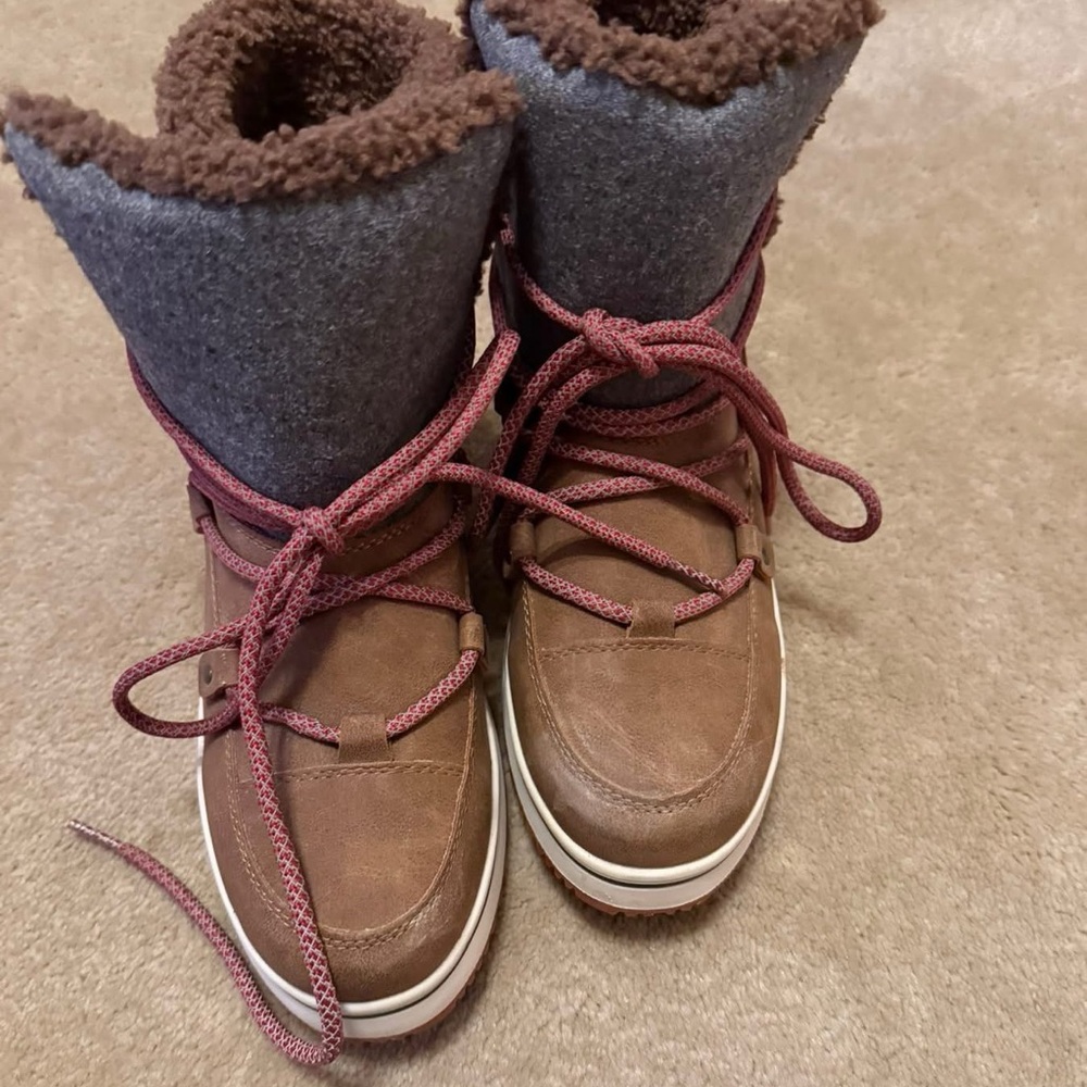 Women’s Brown winter boots